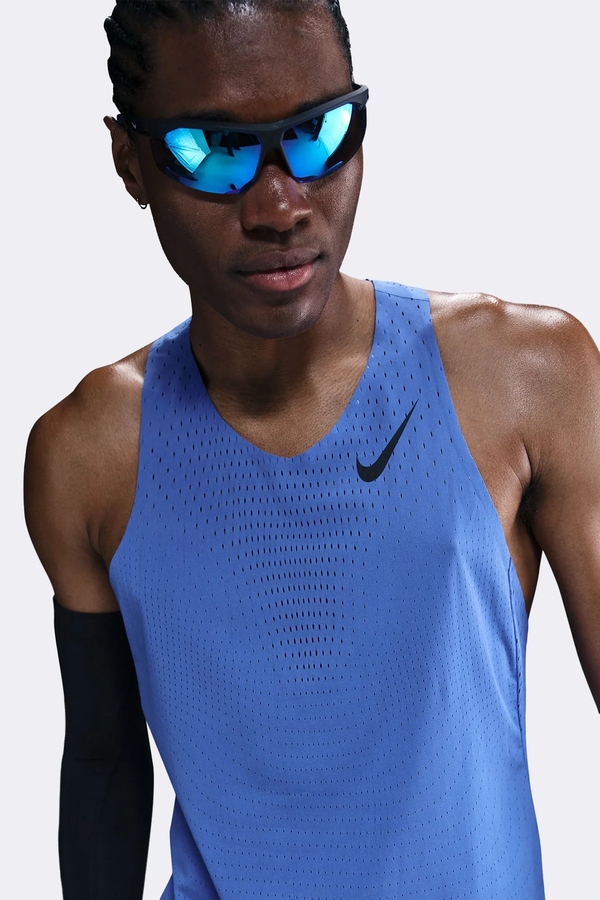 Nike Aeroswift Singlet - Image 3