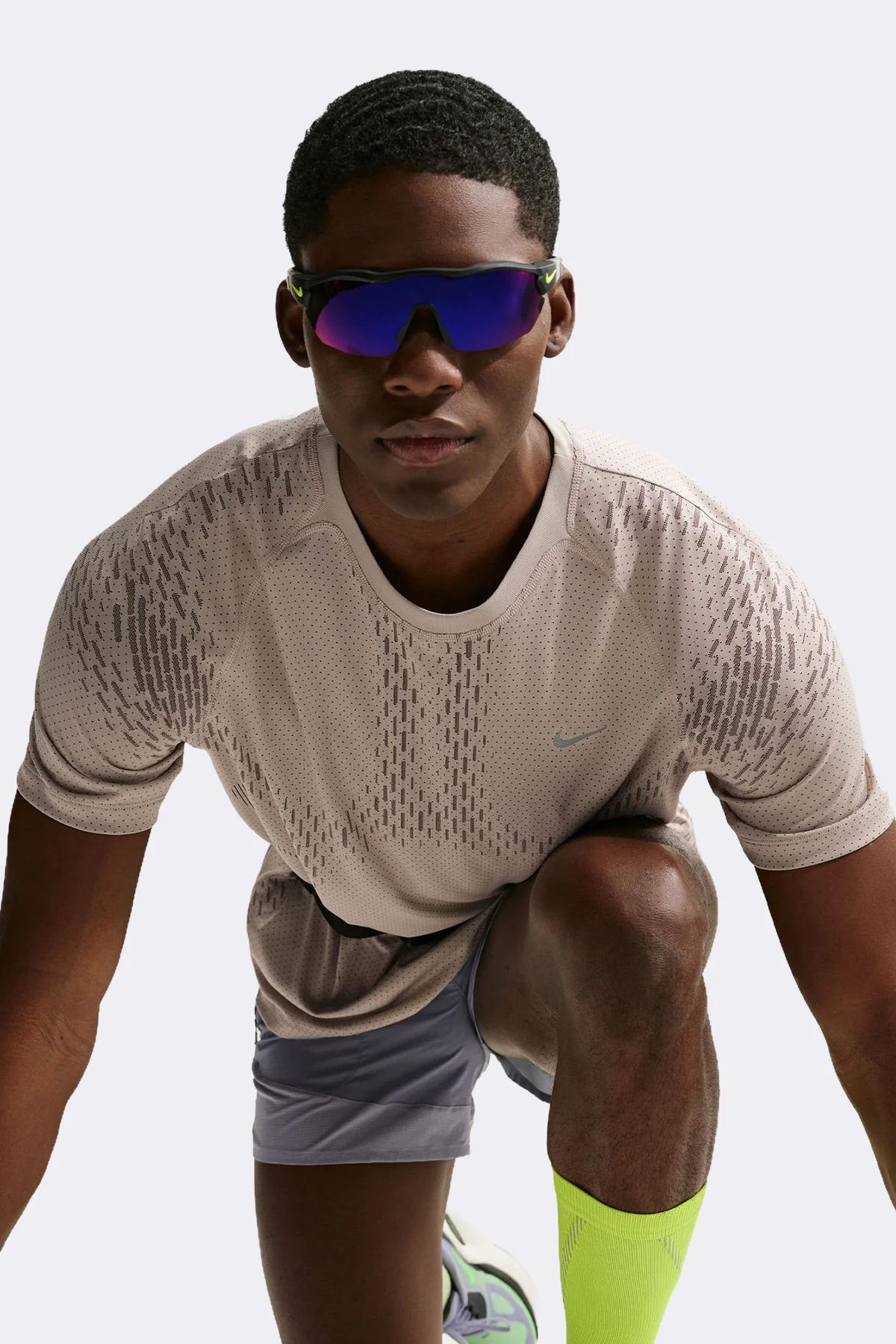 Nike Stride Tee - Image 5