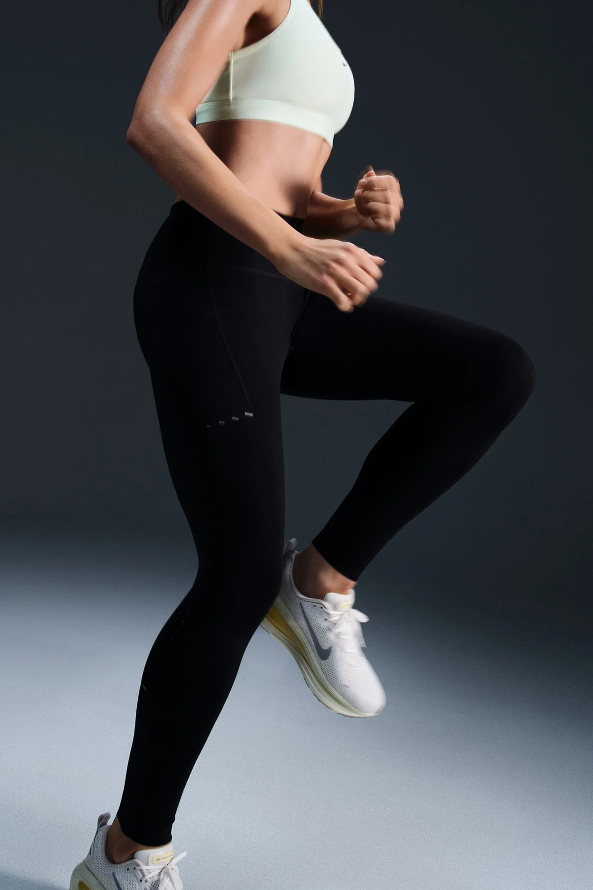 Nike Swift High Rise 7/8 Tights - Image 4