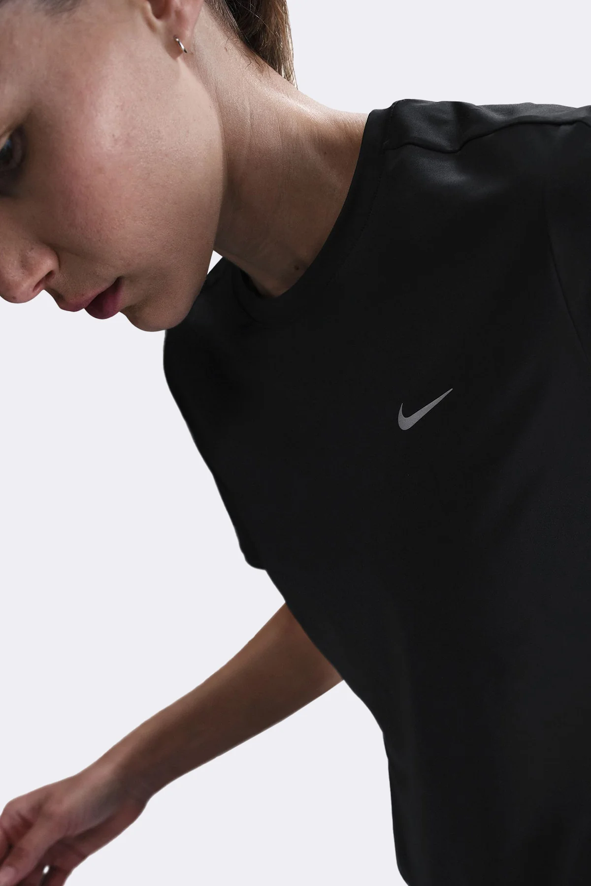 Nike Swift SS Tee - Image 3