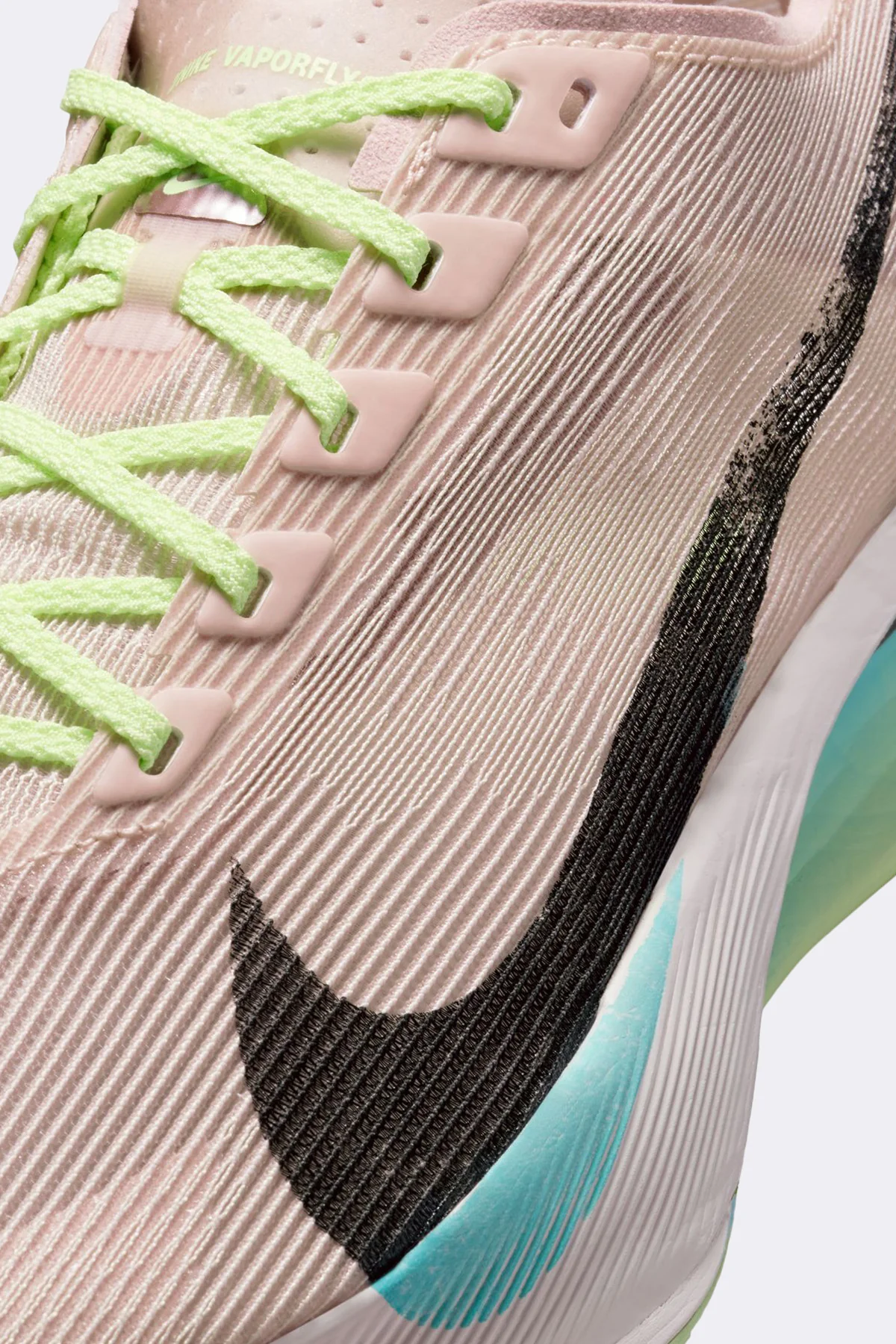 Nike Vaporfly 4 - Image 4