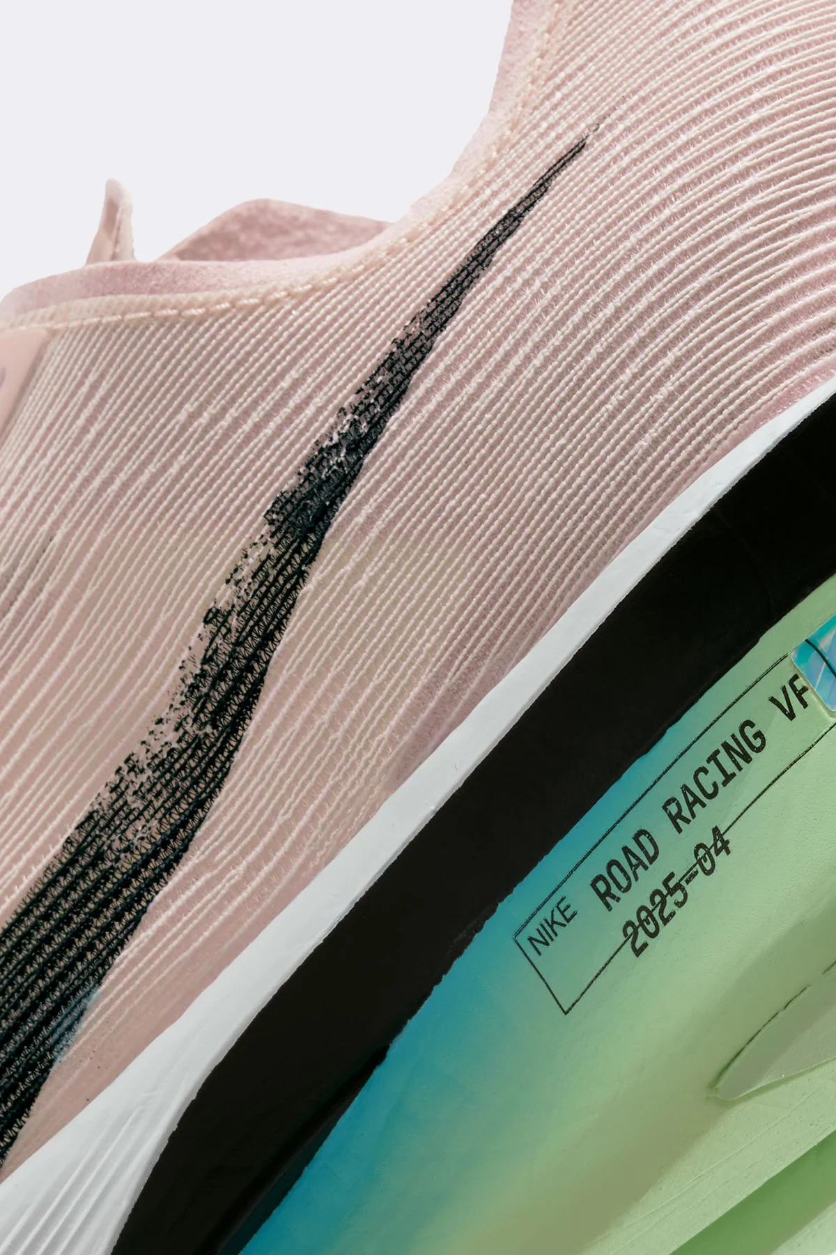 Nike Vaporfly 4 - Image 8