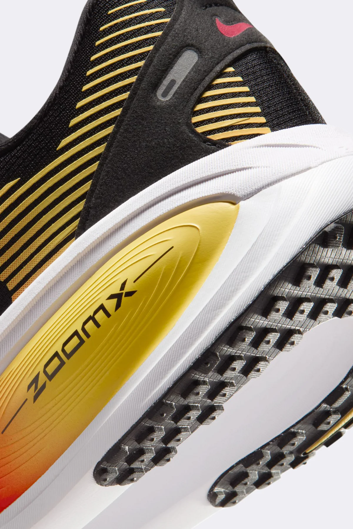 Nike Vomero 18 - Image 4