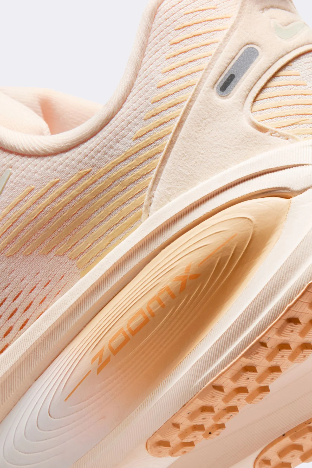 Nike Vomero 18 - Image 10