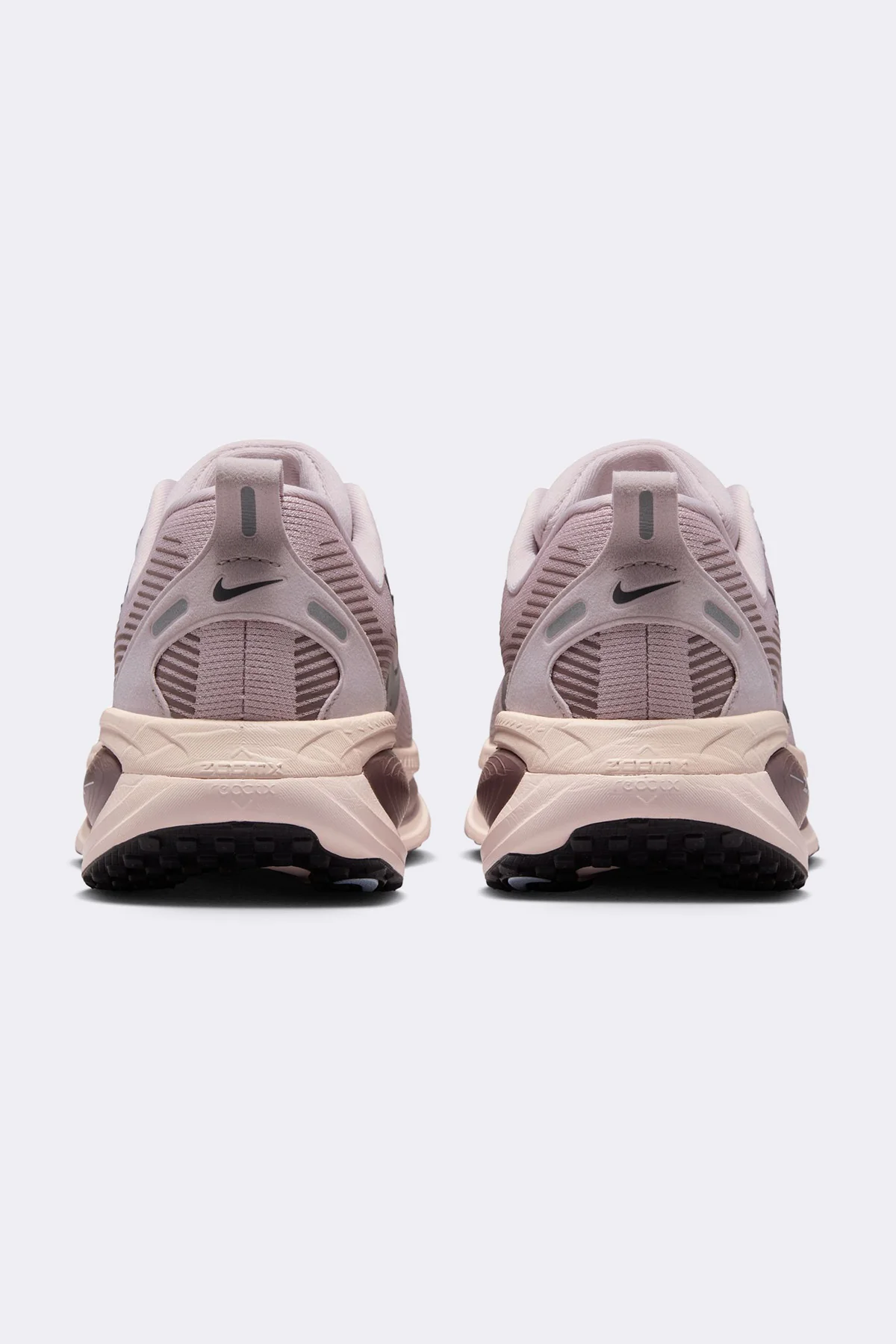 Nike Vomero 18 - Image 5