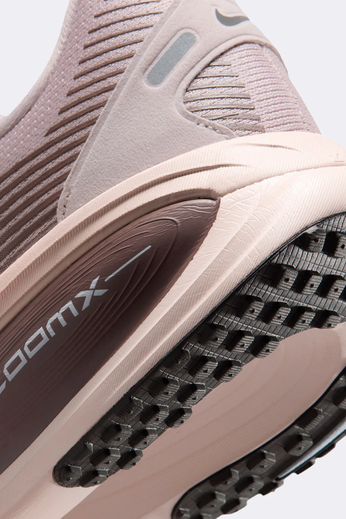 Nike Vomero 18 - Image 7